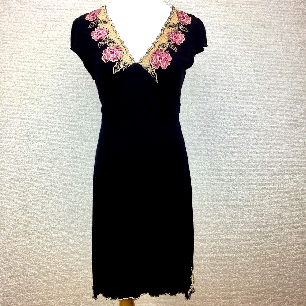 Angie black floral dress midi. Small